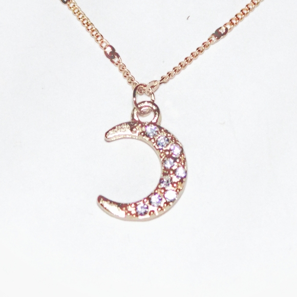 Blingy golden astrology Moon necklace - Picture 4 of 9